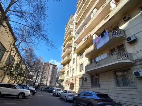 Elan №6027546 - Bakı, Binəqədi r., 3 otaqlı, 130 m², 9/10 mərtəbə