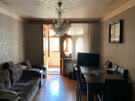 Elan №6027647 - Bakı, Elmlər Akademiyası m., 3 otaqlı, 70 m², 3/5 mərtəbə