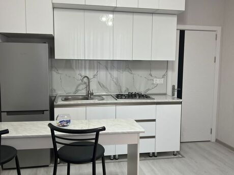 2 otaqlı yeni tikili - Bakıxanov q. - 60 m²