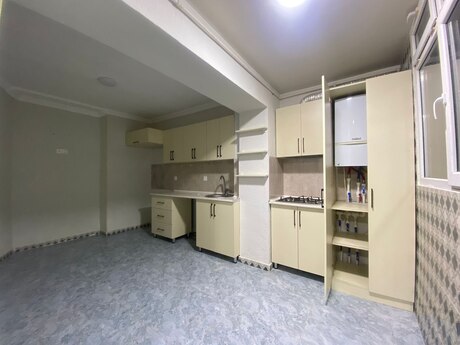 2 otaqlı köhnə tikili - Gənclik m. - 65 m²