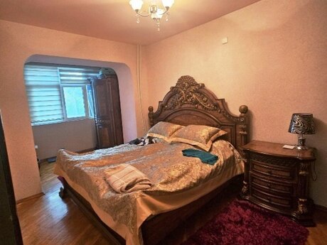 3 otaqlı köhnə tikili - Gənclik m. - 80 m²