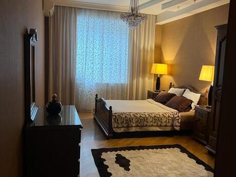 3 otaqlı yeni tikili - Nizami m. - 158 m²