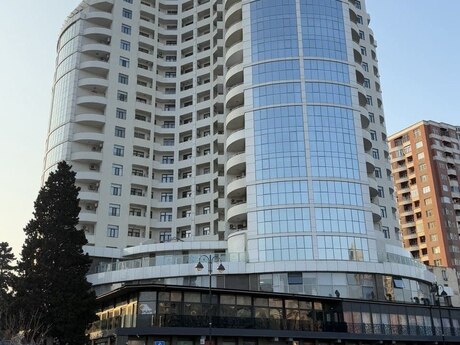 4 otaqlı yeni tikili - Elmlər Akademiyası m. - 200 m²