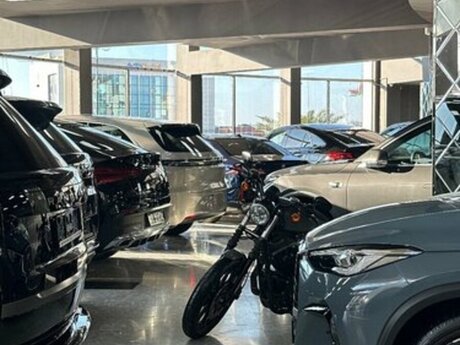 Obyekt - Ağ şəhər q. - 290 m²