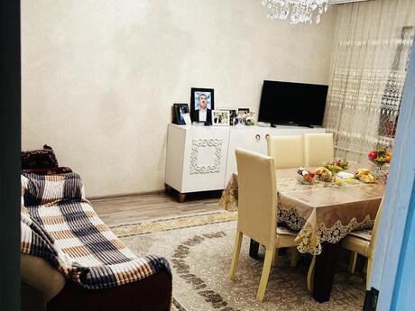 4 otaqlı köhnə tikili - Bakıxanov q. - 100 m²