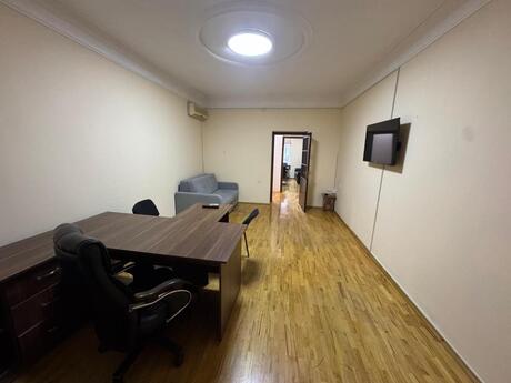 Объявление №6028222 - Баку, м. Шах Исмаил Хатаи, 3-комн., 90 м²