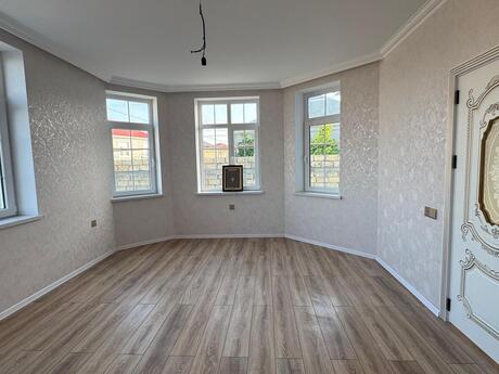 7 otaqlı həyət evi/bağ evi - Sumqayıt - 192 m²