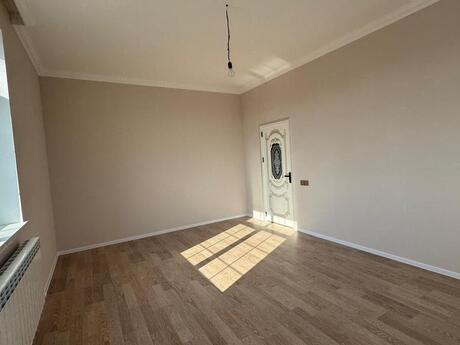 7 otaqlı həyət evi/bağ evi - Sumqayıt - 192 m²