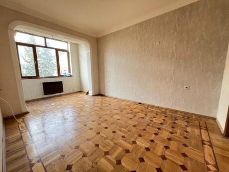 3 otaqlı köhnə tikili - Gənclik m. - 73 m²