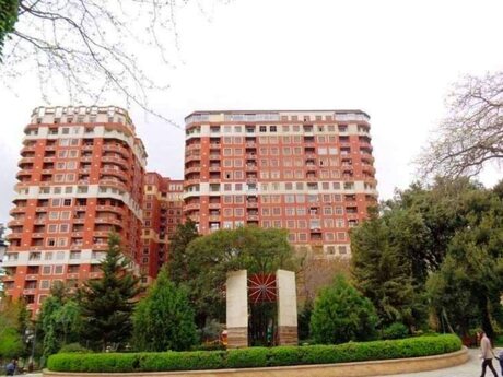4 otaqlı yeni tikili - Nizami m. - 130 m²