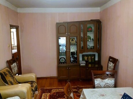 3 otaqlı köhnə tikili - Xalqlar Dostluğu m. - 75 m²