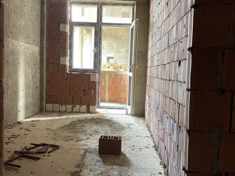 3 otaqlı yeni tikili - Lökbatan q. - 129.3 m²