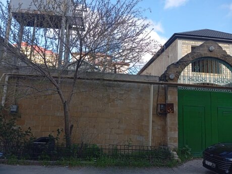 6 otaqlı həyət evi/bağ evi - Nəsimi m. - 230 m²