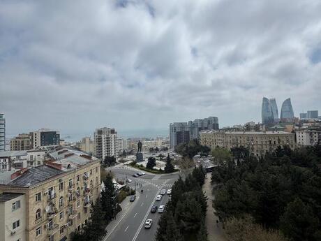 Elan №6028466 - Bakı, Elmlər Akademiyası m., 4 otaqlı, 220 m², 9/17 mərtəbə