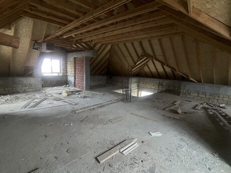 House with Garden, Villa For Sale