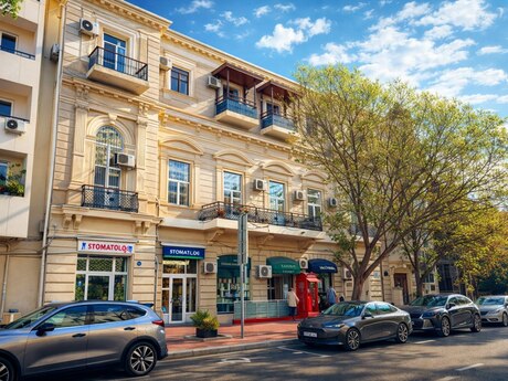 Elan №6028568 - Bakı, Sahil m., 4 otaqlı, 120 m², 2/3 mərtəbə