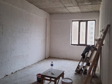 3-комн. новостройка - м. 28 мая - 167 м²