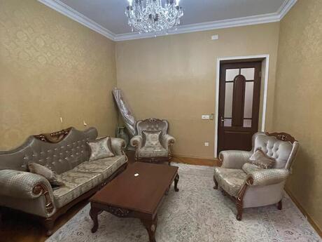 3-комн. вторичка - м. Низами - 81 м²