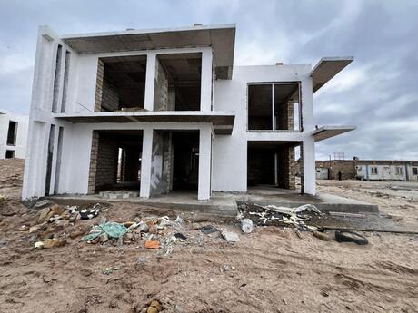 5 otaqlı həyət evi/bağ evi - Sea Breeze q. - 300 m²