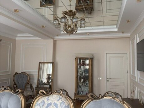 3-комн. новостройка - м. Насими - 135 м²