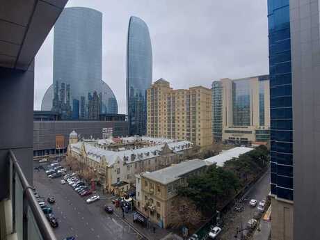 4 otaqlı yeni tikili - Şah İsmayıl Xətai m. - 220 m²