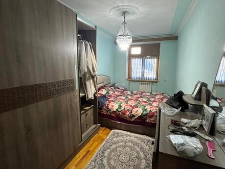 3 otaqlı köhnə tikili - İçəri Şəhər m. - 80 m²