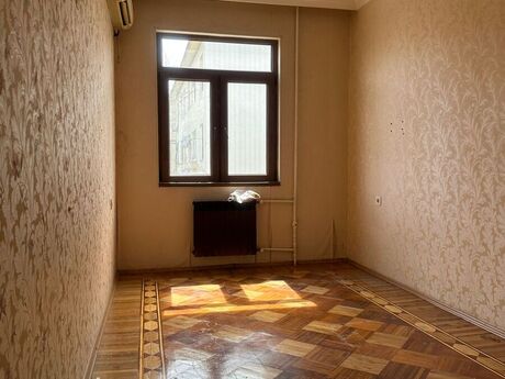 3 otaqlı köhnə tikili - Gənclik m. - 70 m²