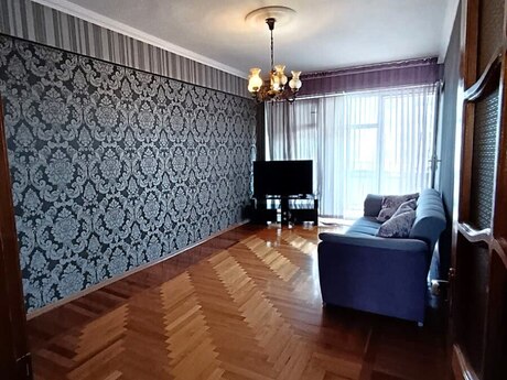 3 otaqlı köhnə tikili - Elmlər Akademiyası m. - 100 m²