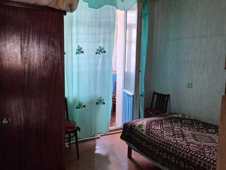 3 otaqlı köhnə tikili - Hövsan q. - 80 m²