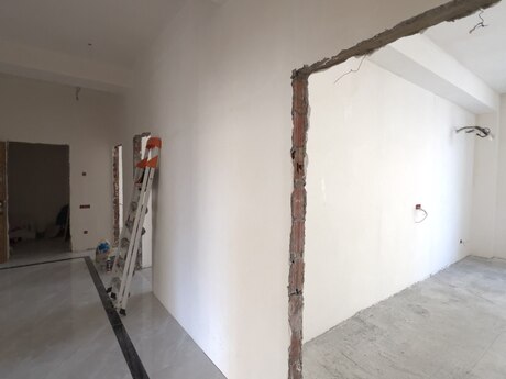 4 otaqlı yeni tikili - Ağ şəhər q. - 135 m²