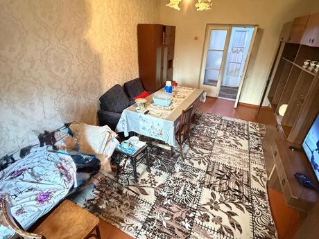 3 otaqlı köhnə tikili - Xətai r. - 70 m²