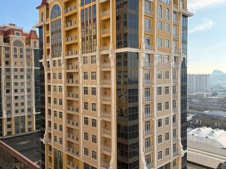 3 otaqlı yeni tikili - 28 May m. - 146.7 m²
