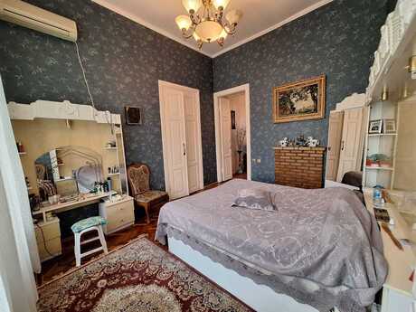 3 otaqlı köhnə tikili - İçəri Şəhər m. - 75 m²