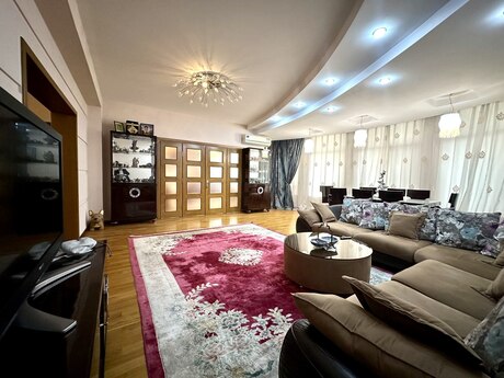 4 otaqlı yeni tikili - 8-ci kilometr q. - 178 m²