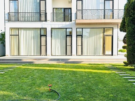 5-комн. дом/дача - пос. Шувеляны - 400 м²