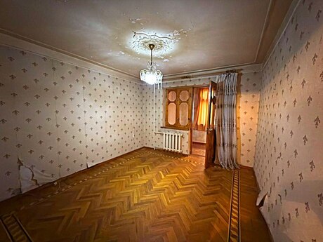 4 otaqlı köhnə tikili - Xalqlar Dostluğu m. - 100 m²