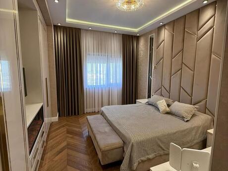 4 otaqlı yeni tikili - İçəri Şəhər m. - 154 m²