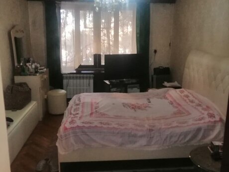 Elan №6029761 - Bakı, Elmlər Akademiyası m., 3 otaqlı, 74 m², 1/5 mərtəbə