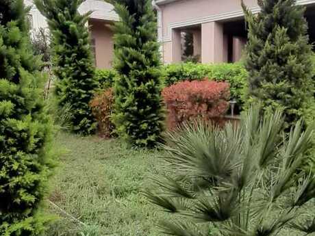 6 otaqlı həyət evi/bağ evi - Şüvəlan q. - 300 m²