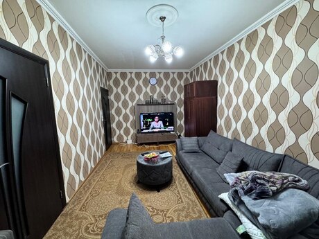 1 otaqlı köhnə tikili - Azadlıq Prospekti m. - 35 m²