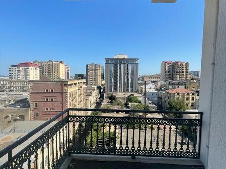 4 otaqlı yeni tikili - Nizami m. - 247 m²