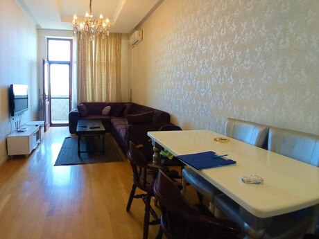 Elan №6003063 - Bakı, 28 May m., 2 otaqlı, 65 m², 19/22 mərtəbə