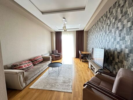 4 otaqlı yeni tikili - Ağ şəhər q. - 160 m²