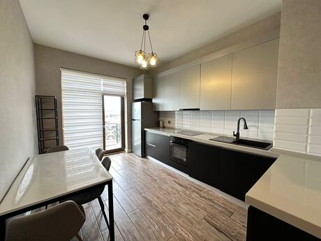 4 otaqlı yeni tikili - Ağ şəhər q. - 160 m²