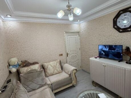 4 otaqlı köhnə tikili - Biləcəri q. - 80 m²