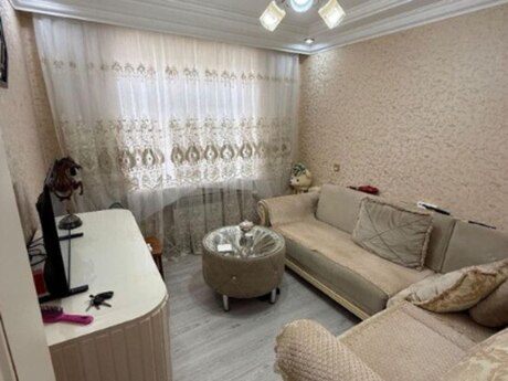 4 otaqlı köhnə tikili - Biləcəri q. - 80 m²