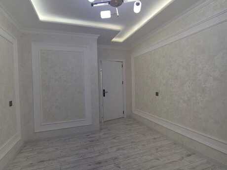 2-комн. вторичка - м. Элмляр Академиясы - 65 м²
