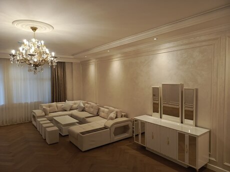 Kirayə 3 otaqlı mənzil, 170 m², Nərimanov: 1 800 ₼/ay 2