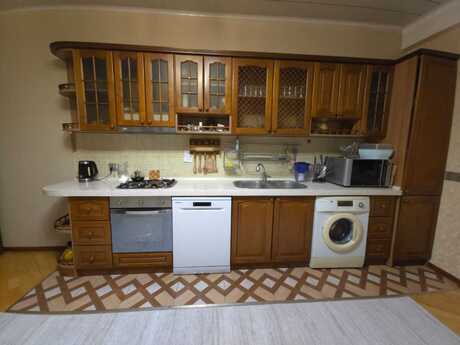 4-room apartment, 152 m², 28 May: 495 000 ₼ 3