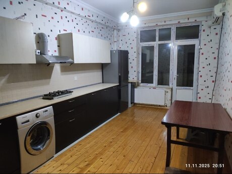 4 otaqlı yeni tikili - Nizami r. - 130 m²